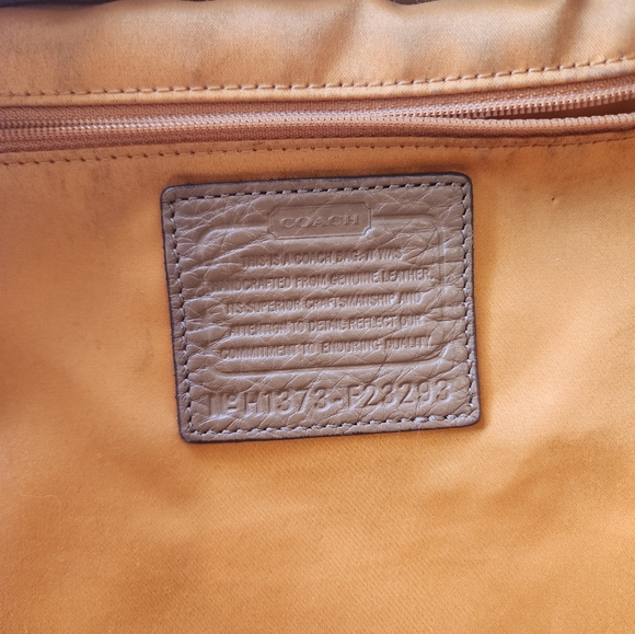 Coach Purse Brown Bag F23293 Pebble Leather Hobo Zip Closure Tan - Picture 3 of 16